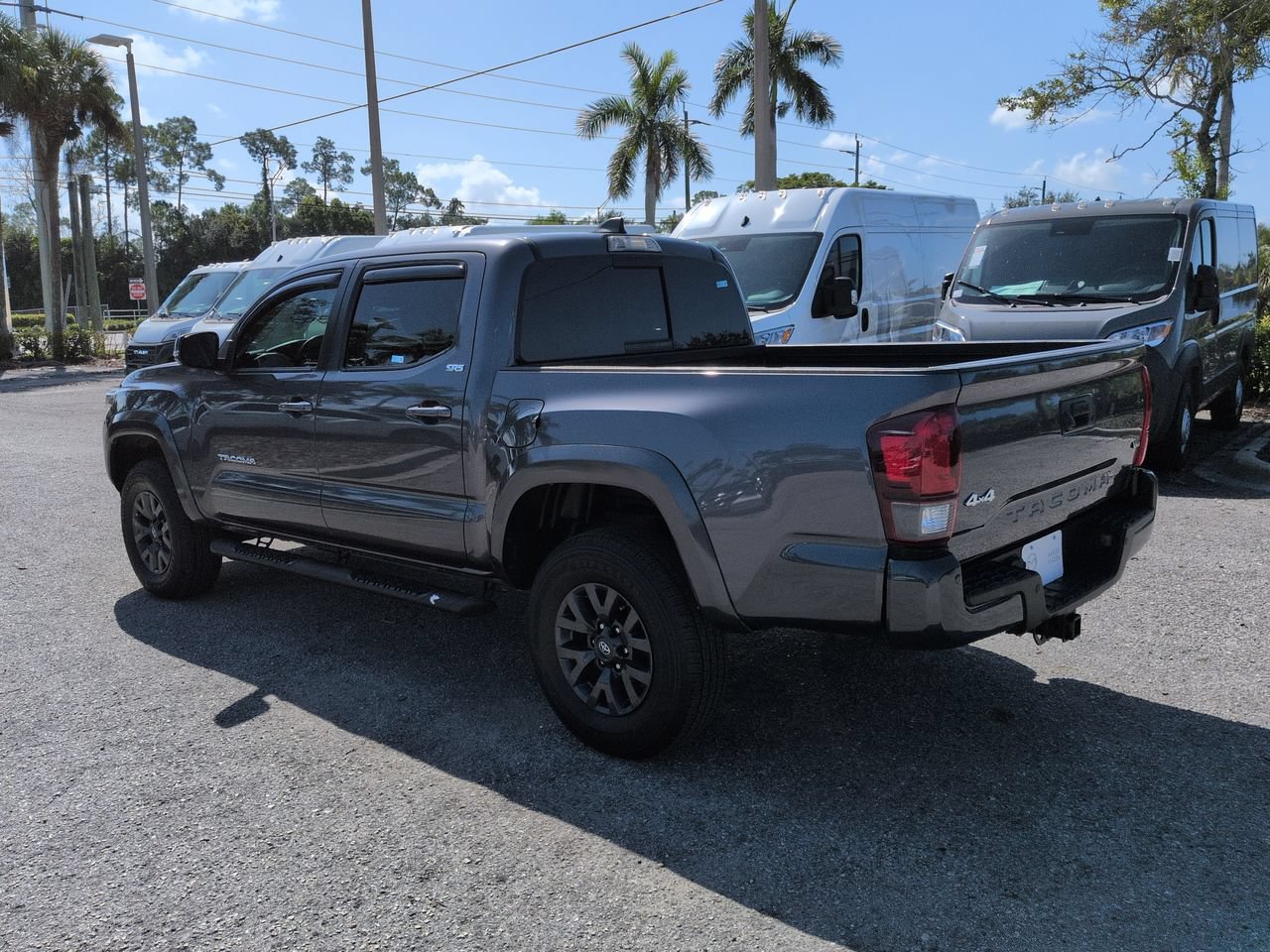 Used 2023 Toyota Tacoma SR5 AWD/4WD image 7