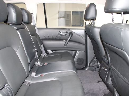 Used 2024 Nissan Armada SV AWD/4WD image 32