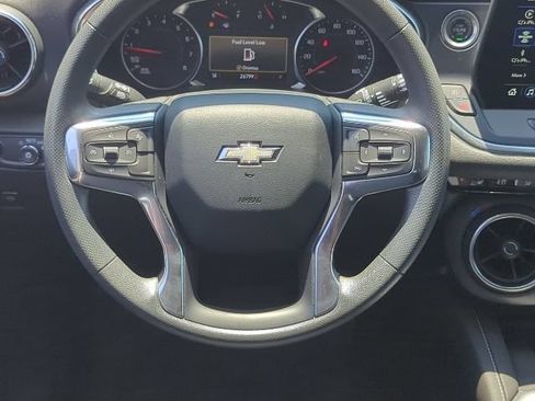 Used 2024 Chevrolet Blazer LT w/ Convenience Package FWD image 8