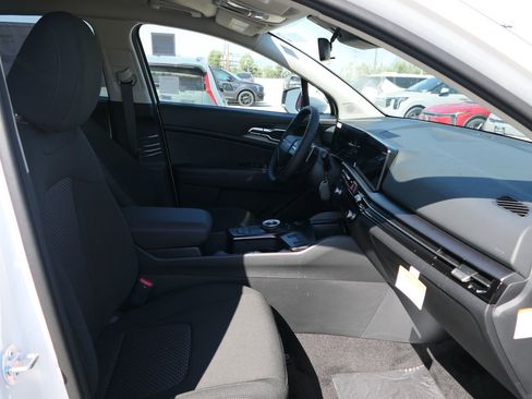 New 2026 Kia Sportage LX image 25