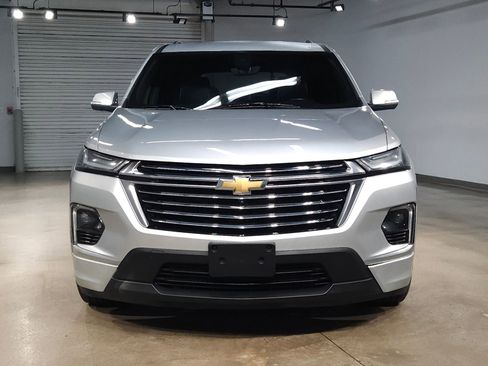 Used 2022 Chevrolet Traverse Premier AWD/4WD image 2