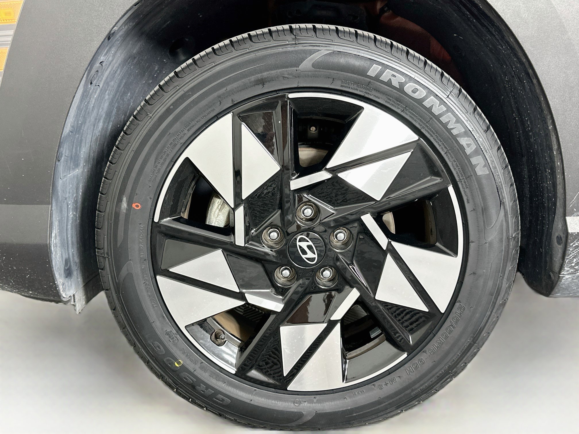 Used 2025 Hyundai Kona SEL FWD image 11