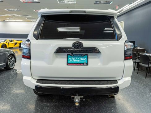 Used 2020 Toyota 4Runner TRD Off-Road Premium w/ Moonroof Package AWD/4WD image 5