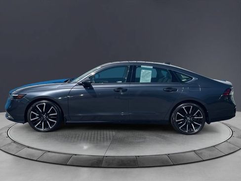 Certified 2023 Honda Accord Touring image 2