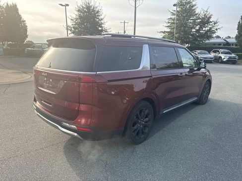 Certified 2024 Kia Carnival SX Prestige FWD image 8