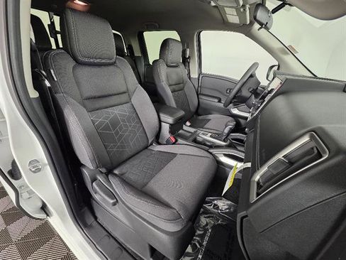 New 2026 Nissan Frontier SV AWD/4WD image 14