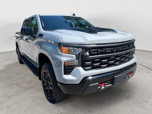 Used 2024 Chevrolet Silverado 1500 Custom Trail Boss w/ LPO, Dark Essentials Package AWD/4WD image 7