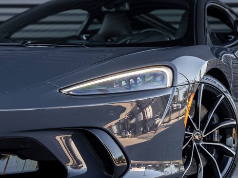 Used 2025 McLaren GTS image 17