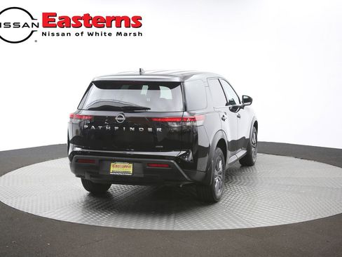 Used 2024 Nissan Pathfinder S AWD/4WD image 38
