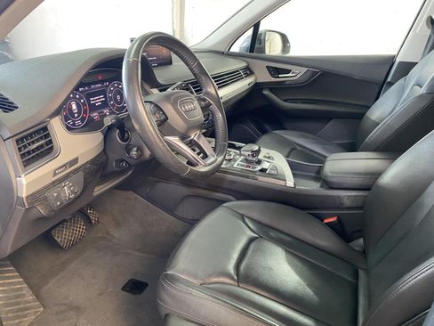 Used 2019 Audi Q7 2.0T Premium w/ Cold Weather Package AWD/4WD image 22