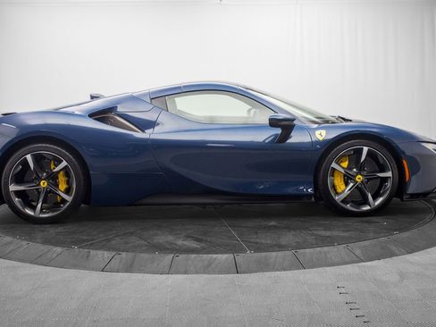 Used 2023 Ferrari SF90 Spider AWD/4WD image 11