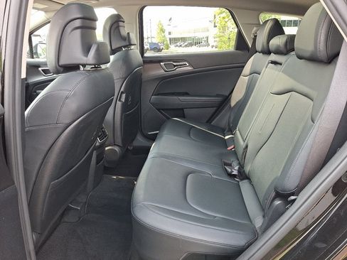 Used 2023 Kia Sportage EX w/ EX Premium Package AWD/4WD image 11