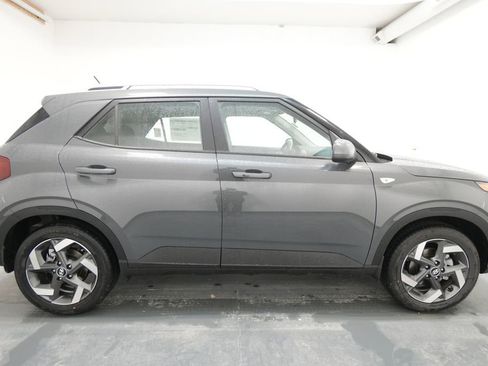 New 2026 Hyundai Venue SEL image 9