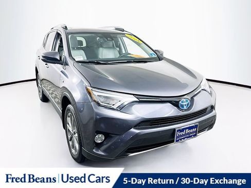 Used 2018 Toyota RAV4 Limited w/ Carpet Mat Package AWD/4WD image 1