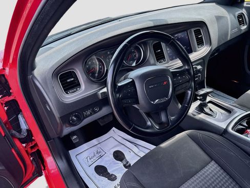 Used 2023 Dodge Charger SXT RWD image 9