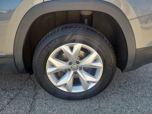 Used 2018 Volkswagen Atlas SE image 11
