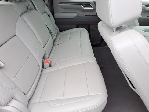 Used 2025 GMC Sierra 1500 SLT image 28