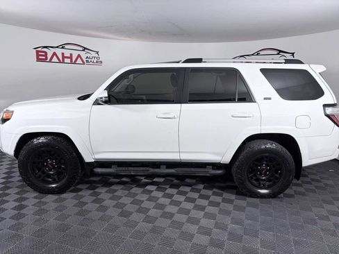 Used 2021 Toyota 4Runner SR5 Premium w/ Moonroof Package RWD image 3