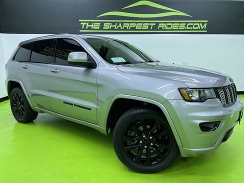 Used 2020 Jeep Grand Cherokee Altitude AWD/4WD image 1