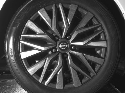 Used 2025 Nissan Altima 2.5 SV FWD image 15