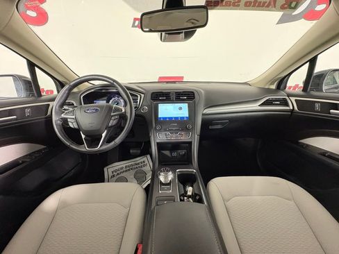 Used 2020 Ford Fusion SE w/ Equipment Group 151A FWD image 39