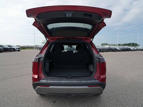 Used 2026 Chevrolet Equinox LT AWD/4WD image 14