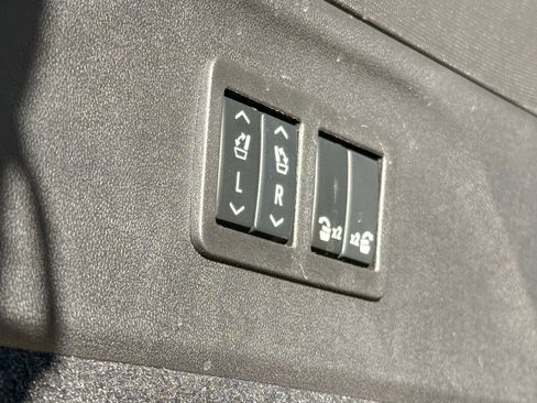 New 2025 Cadillac Escalade IQ Sport 1 w/ LPO, ONYX Package AWD/4WD image 47