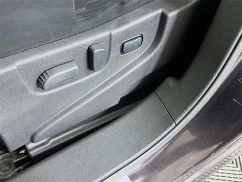 Used 2013 Nissan Rogue SL image 20