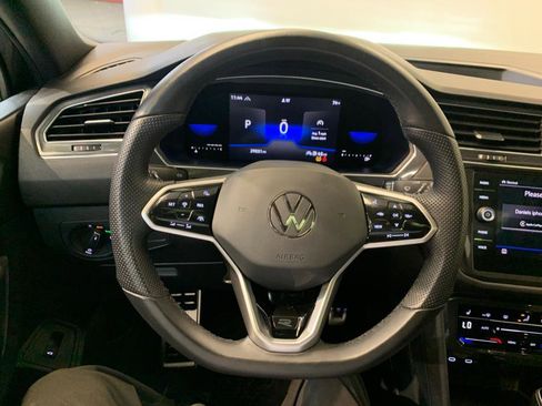 Used 2022 Volkswagen Tiguan SE R-Line image 21