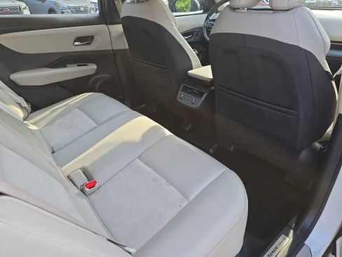 Used 2023 Nissan Ariya AWD image 15