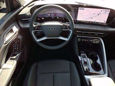 New 2026 Audi Q5 Premium image 9