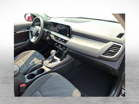 Used 2024 Kia Seltos LX AWD/4WD image 12