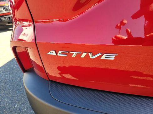 Used 2025 Ford Escape Active image 7