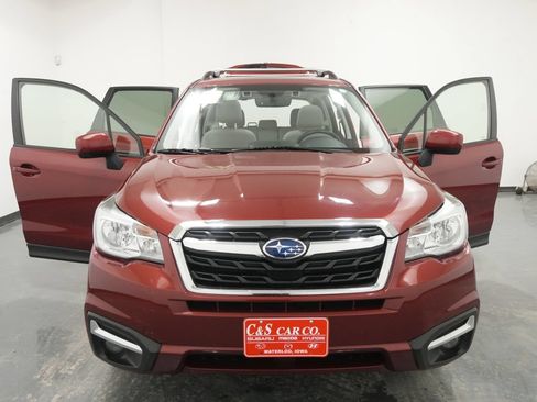 Used 2017 Subaru Forester 2.5i Premium AWD/4WD image 29