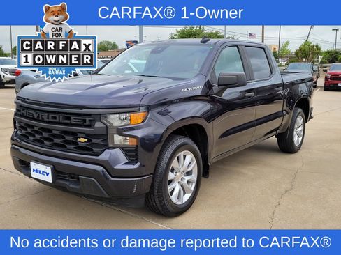 Used 2022 Chevrolet Silverado 1500 Custom image 2