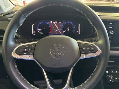 Used 2023 Volkswagen Taos SEL image 6