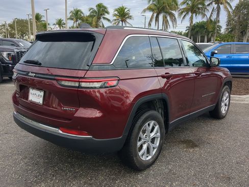 Used 2022 Jeep Grand Cherokee Limited image 5
