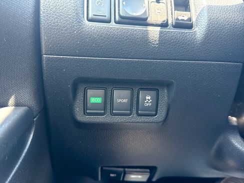 Used 2016 Nissan Sentra S FWD image 37