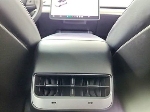 Used 2021 Tesla Model Y Long Range image 53