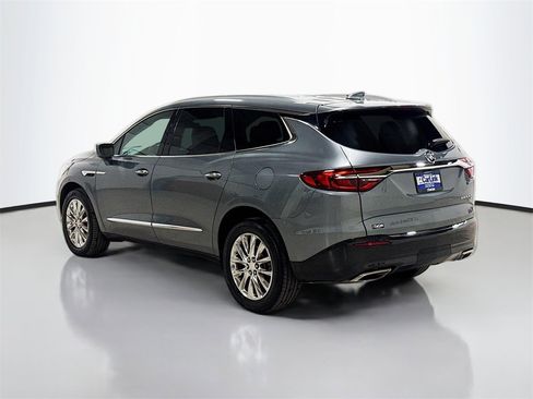 Used 2019 Buick Enclave Premium w/ Experience Buick Package image 5