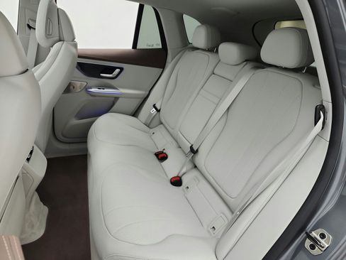 Used 2023 Mercedes-Benz EQE 350+ SUV image 13