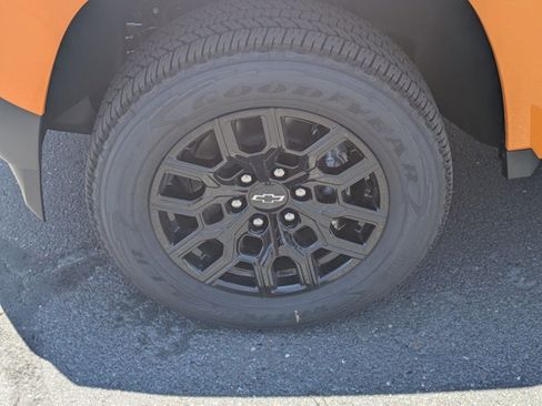 New 2025 Chevrolet Colorado W/T w/ WT Custom Package image 10