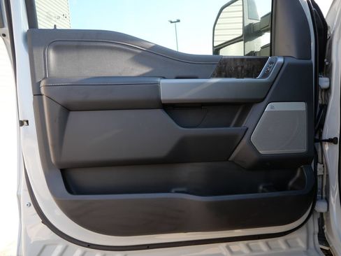 New 2026 Ford F250 Lariat w/ Black Appearance Package AWD/4WD image 18