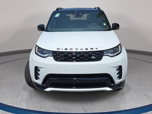Certified 2025 Land Rover Discovery Dynamic SE AWD/4WD image 2