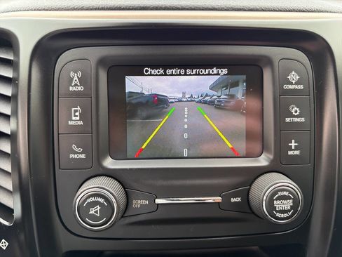 Used 2016 Jeep Cherokee Sport image 27