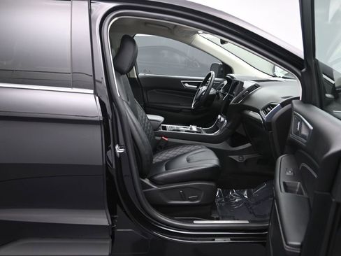 Used 2024 Ford Edge Titanium image 26