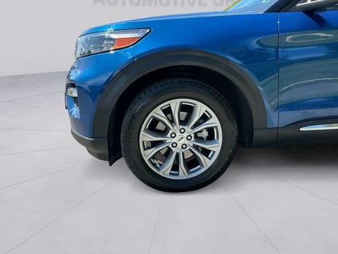 Used 2022 Ford Explorer XLT w/ Equipment Group 202A AWD/4WD image 9