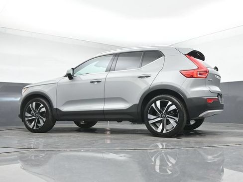 Used 2024 Volvo XC40 B5 Plus w/ Climate Package AWD/4WD image 39