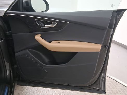 New 2025 Audi Q8 Premium image 30