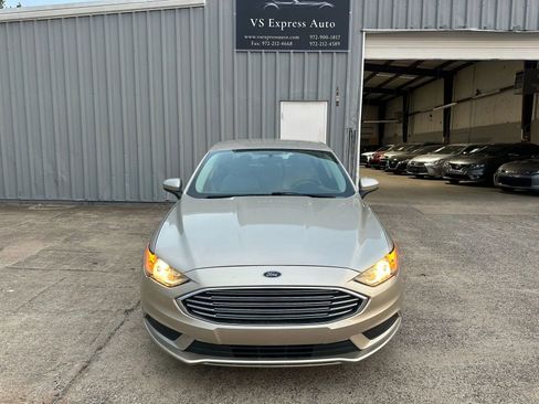 Used 2017 Ford Fusion S image 2